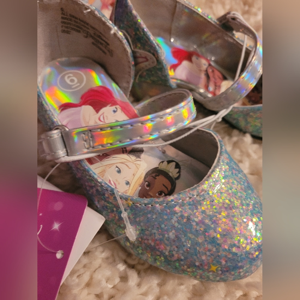 Brand New in Box Toddler Princess Ballet Shoes Size 6 Silver Glitter Holographic